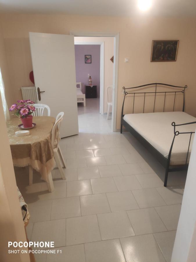Κεντρικό, Άνετο Και Ζεστό Διαμέρισμα Kamena Vourla Exteriör bild