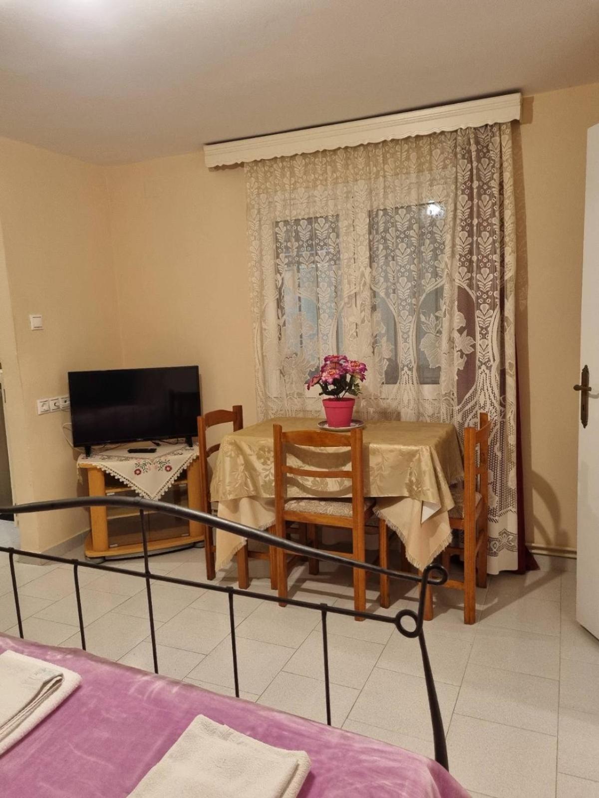 Κεντρικό, Άνετο Και Ζεστό Διαμέρισμα Kamena Vourla Exteriör bild